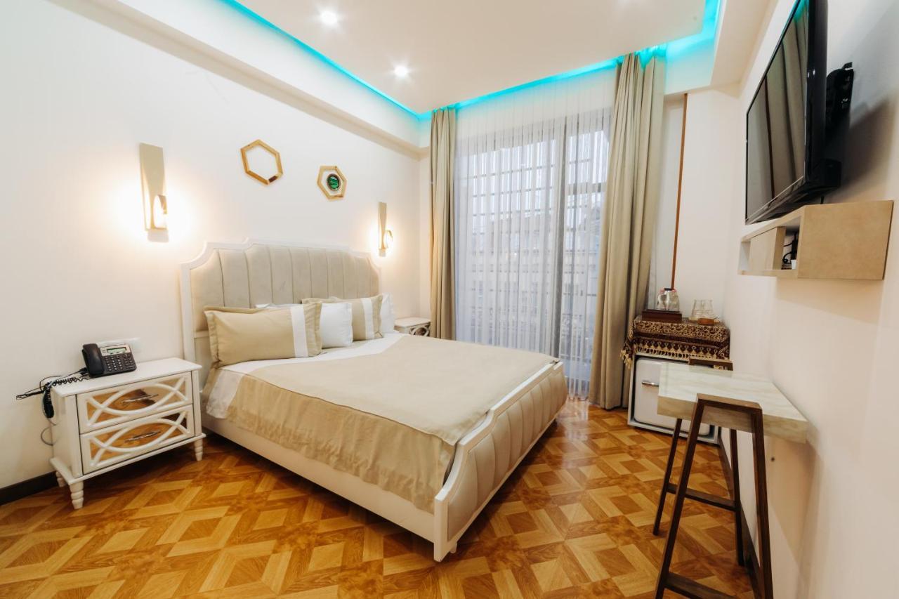 Hotel Luxin Tbilisi Exterior foto