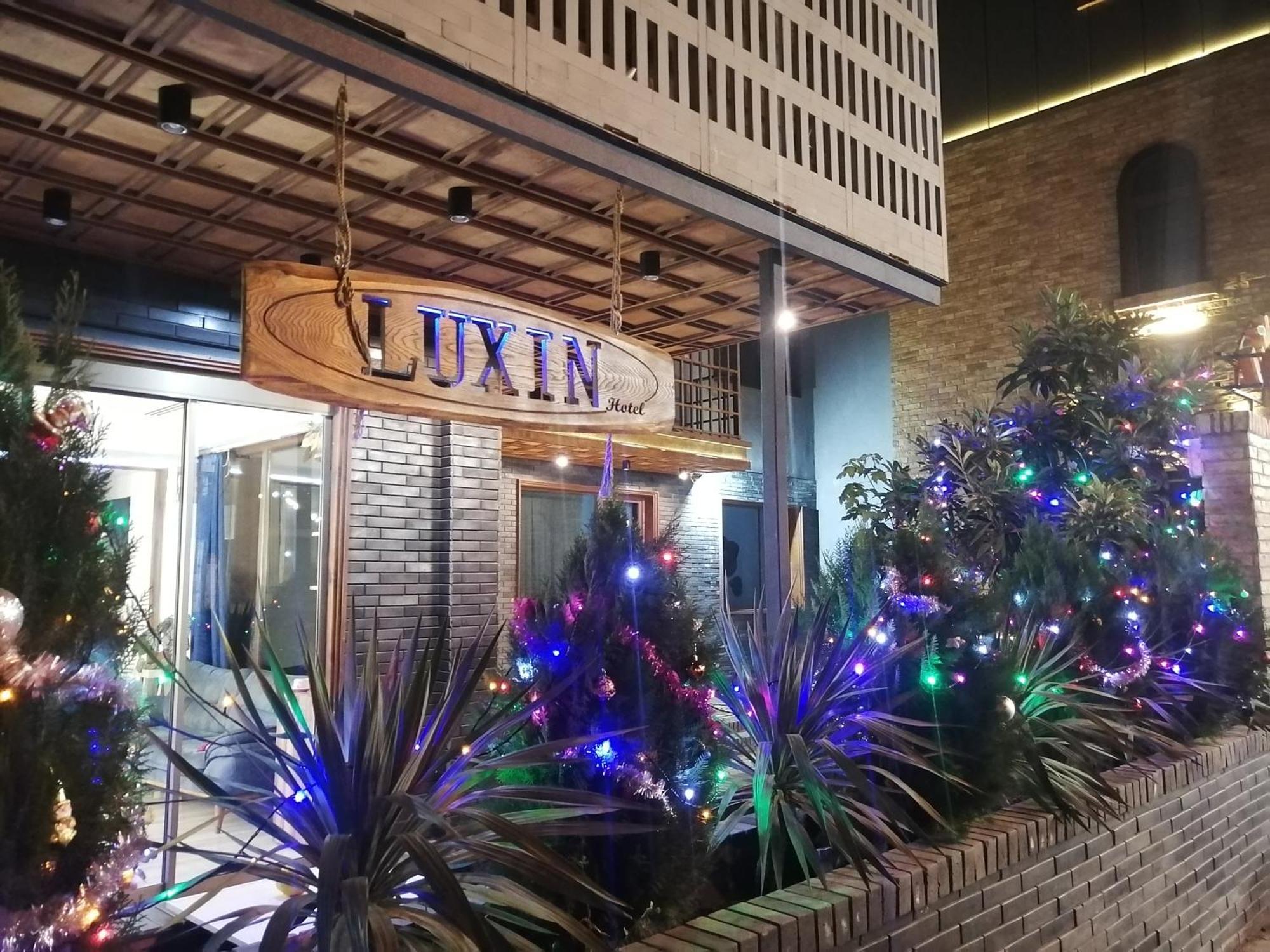 Hotel Luxin Tbilisi Exterior foto
