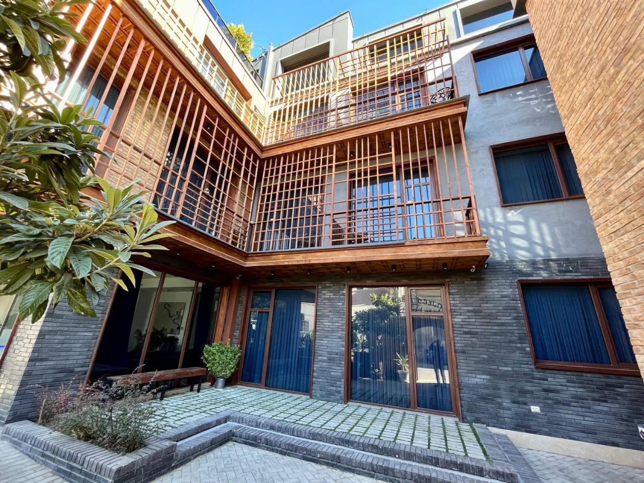 Hotel Luxin Tbilisi Exterior foto